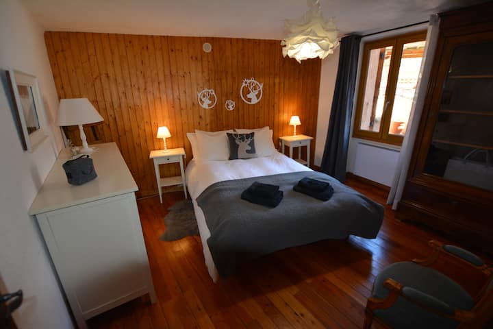 room "La Boussolenc" , east side