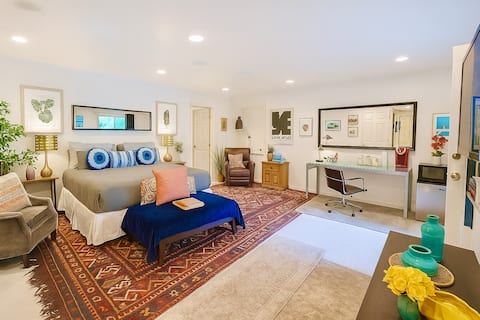 Popular Airbnb listing: Hollywood Hills Spa Oasis+Jacuzi+Steam+View+Garden in Hollywood Hills West
