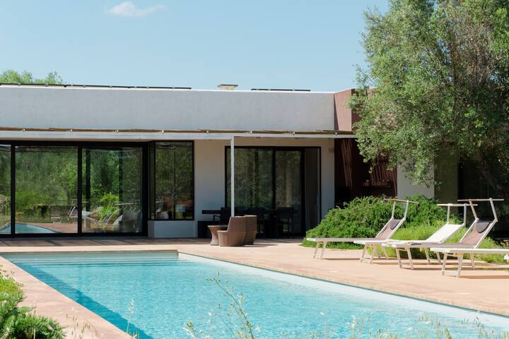 Villa with pool in Puglia gallery image 5