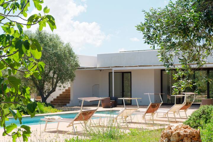 Villa with pool in Puglia gallery image 3