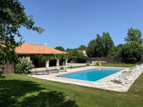 3-star 12-person character villa with pool