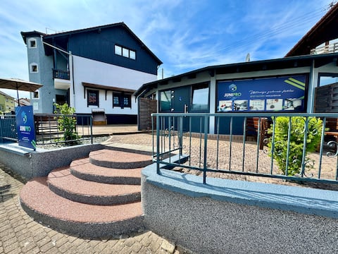 JUNIPRO Deluxe-Apartment