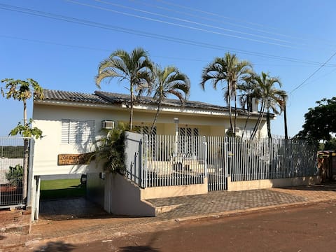 House in Itaipulândia with ballroom