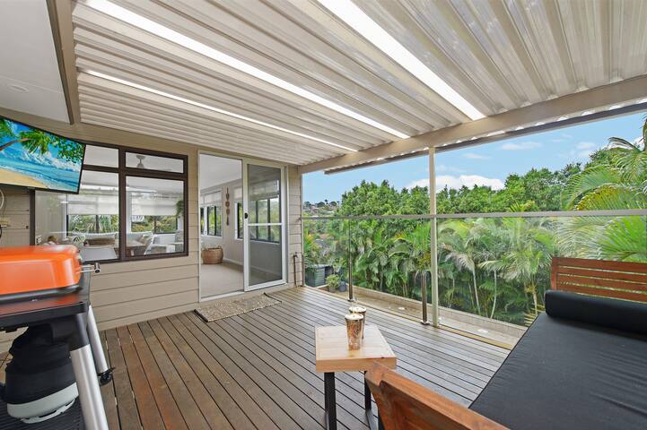 Harrys @ Shelly Beach – family home with pool gallery image 4