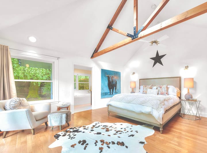 The Ranch House King bedroom
