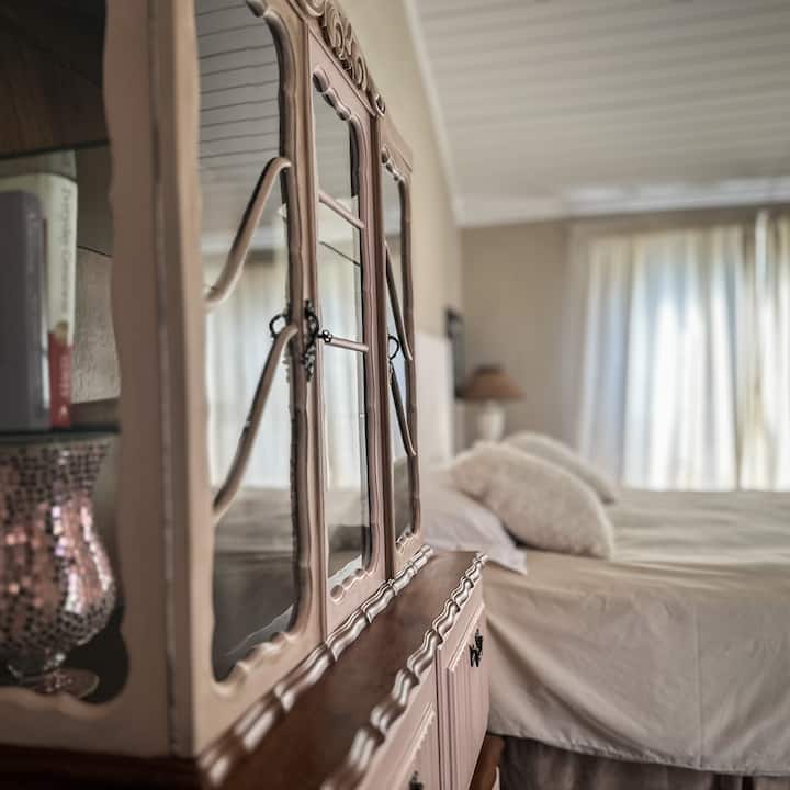 Double Room 1 - Valerian Double Room - Tierpoort