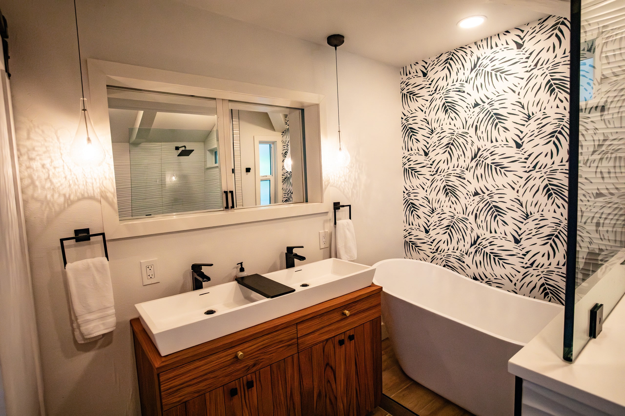 Home in Kailua-Kona · ★4.93 · 3 bedrooms · 6 beds · 3 baths - Image 26