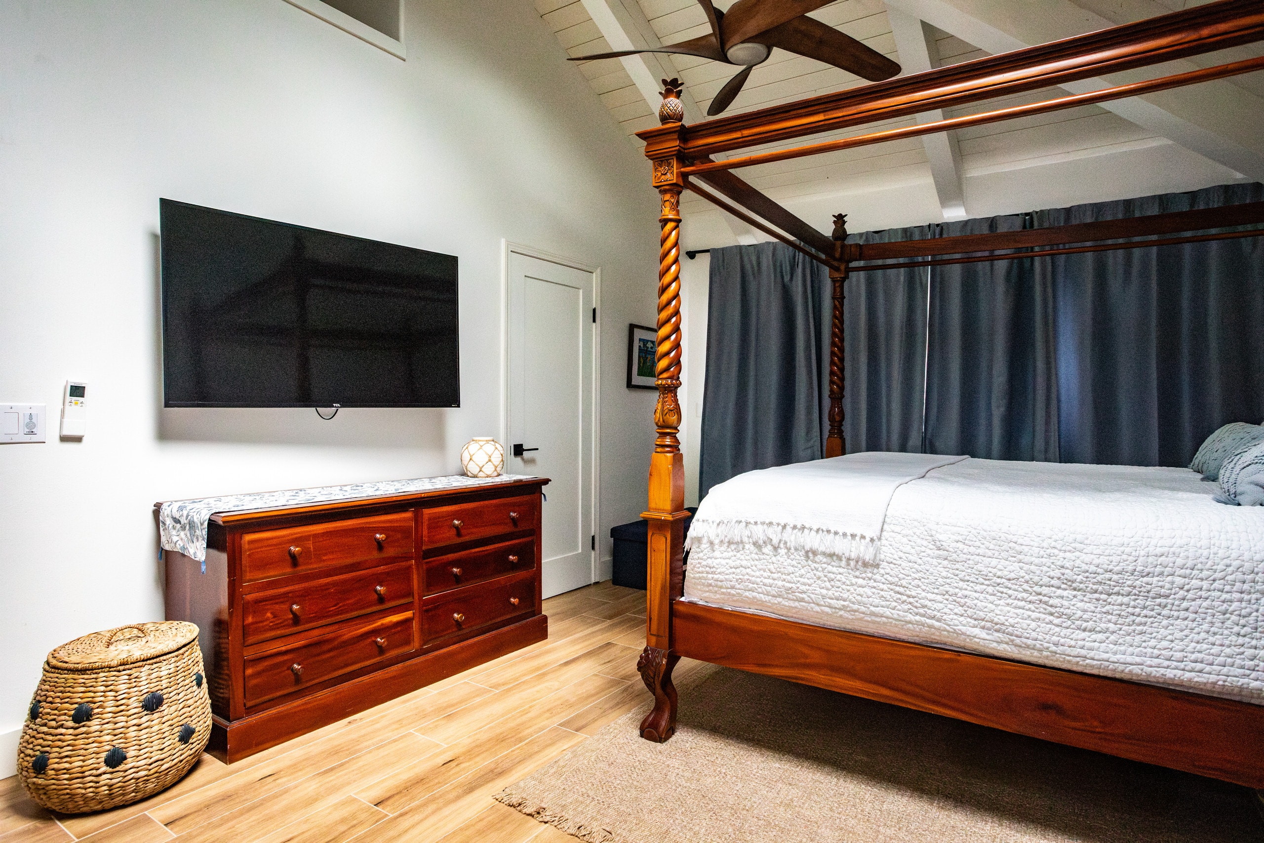 Home in Kailua-Kona · ★4.93 · 3 bedrooms · 6 beds · 3 baths - Image 22