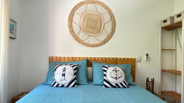 Suite 1 - Cama tamaño queen, litera, aire acondicionado dividido y apagón en las ventanas