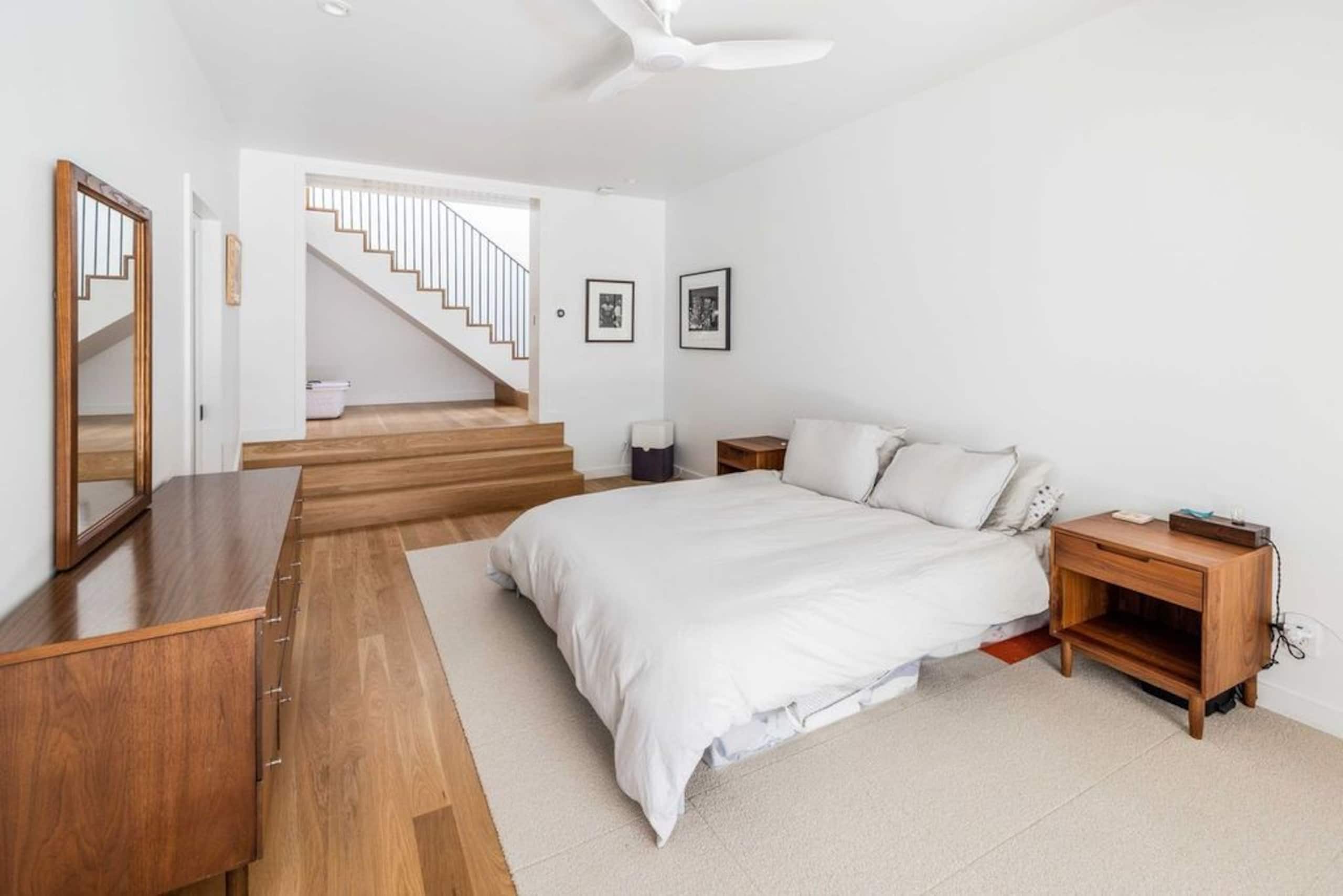 Home in San Francisco · ★5.0 · 3 bedrooms · 4 beds · 2 baths - Image 7
