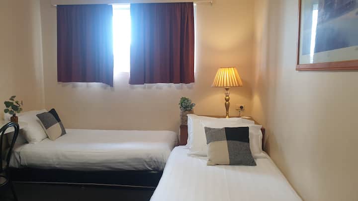 Katoomba Town Centre - Family Suite - Katoomba