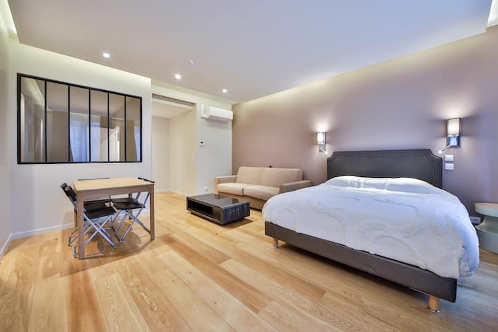 303 Blue Nights Apartment - Paris