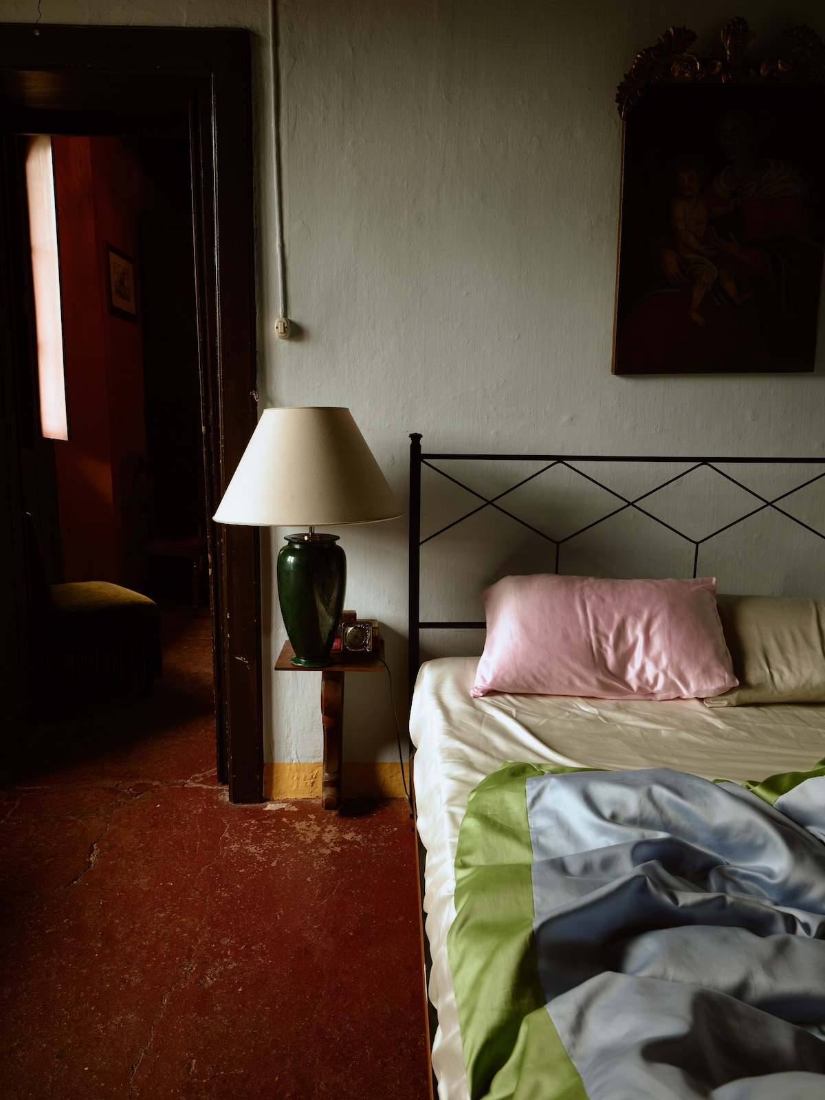 غرفة نوم إيلينا 