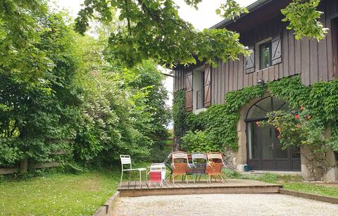 The beautiful star of Parmelan