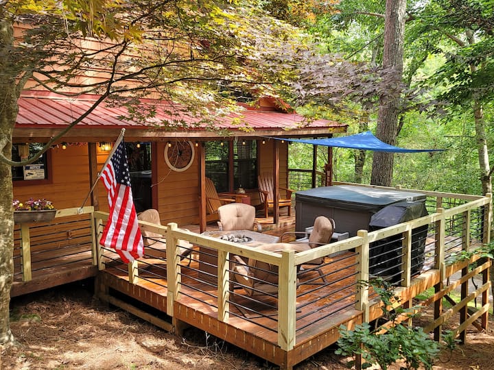 Cabin Oasis In The Mountains - Ellijay, GA