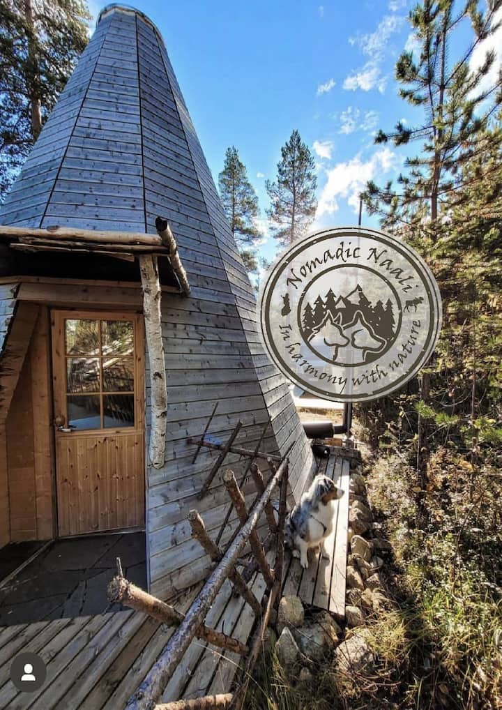 Panorama Tipi At Huskyfarm (Lake View) - Ivalo