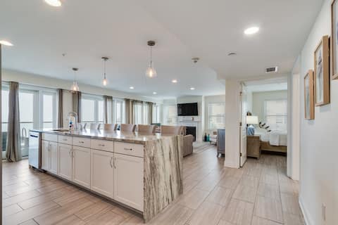 Magnificent Bayfront Condo Lighthouse Residences
