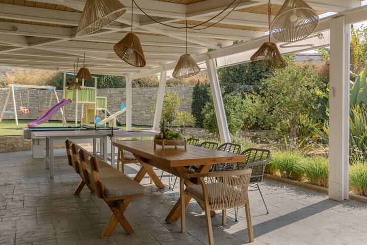 Olivia Villa, Celestial Haven of Luxury gallery image 5