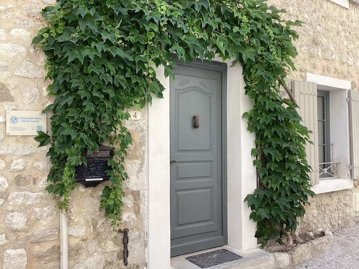 Gîte***avec Cour Ext Fleurie Ds Village Provençal - Pernes-les-Fontaines