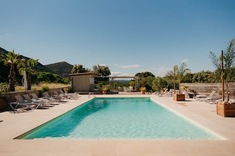 La Deveze - 18th century renovated farm houses