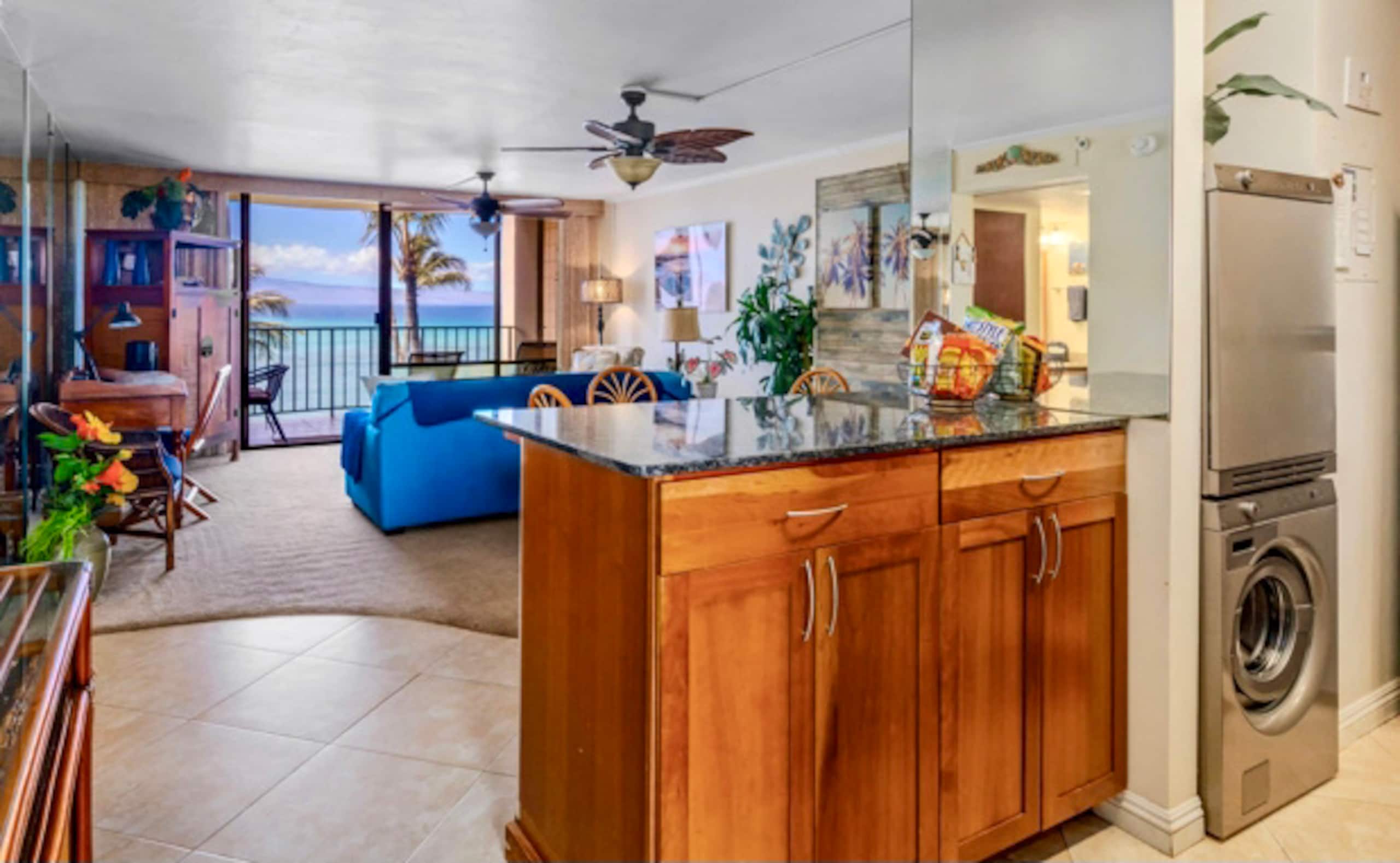 Condo in Lahaina · ★4.95 · 1 bedroom · 2 beds · 1 bath - Image 8