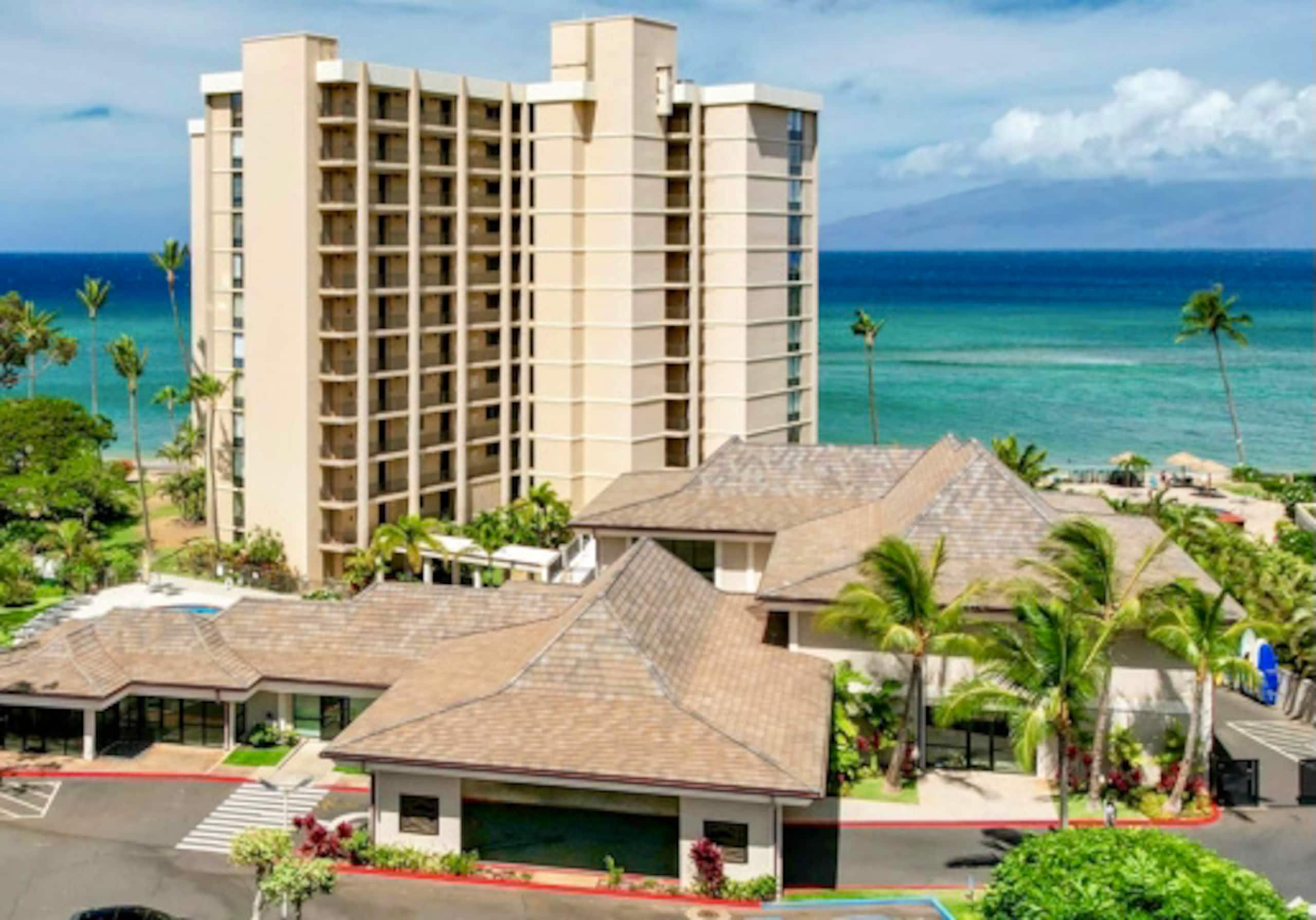 Condo in Lahaina · ★4.95 · 1 bedroom · 2 beds · 1 bath - Image 23