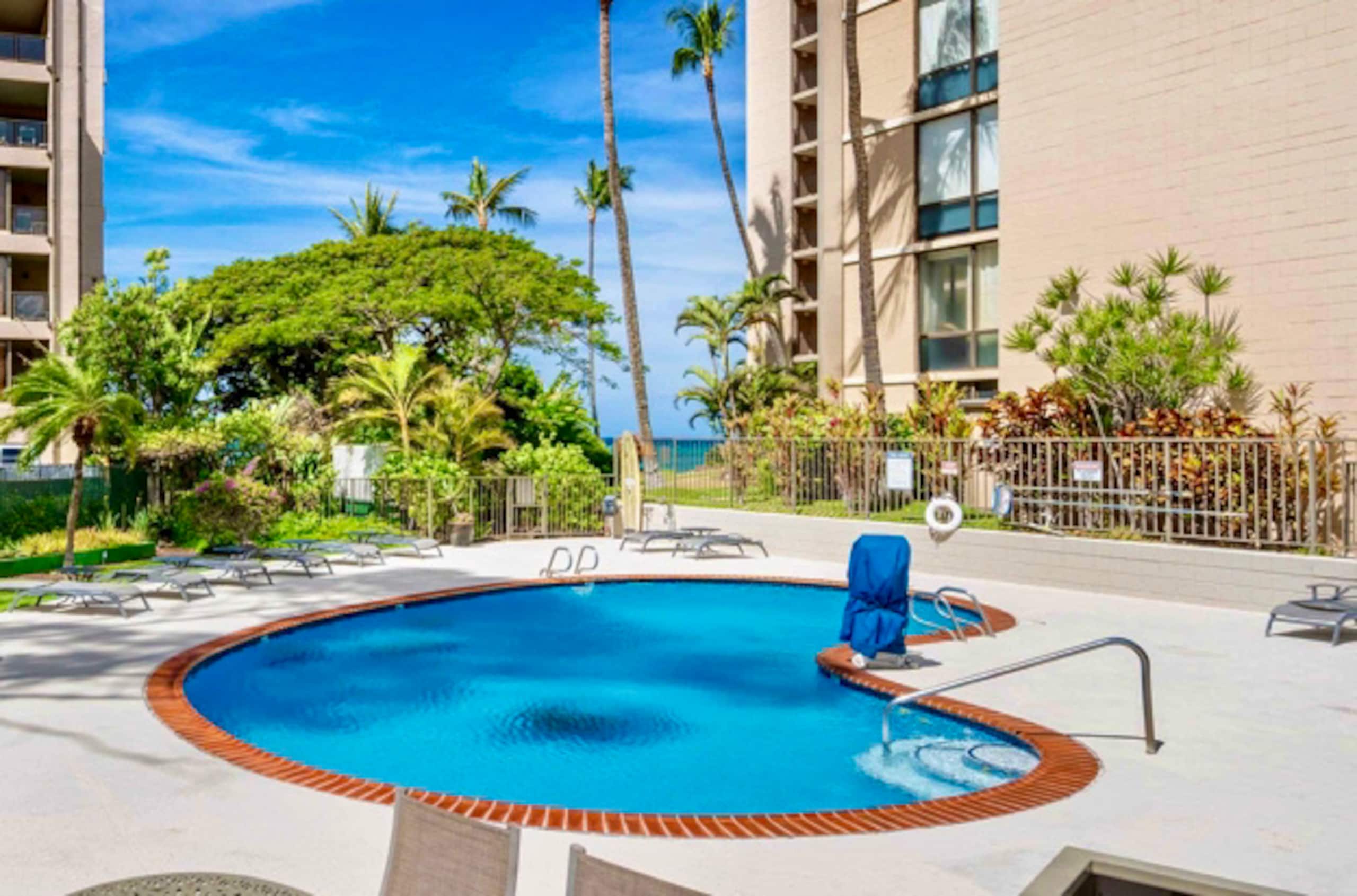 Condo in Lahaina · ★4.95 · 1 bedroom · 2 beds · 1 bath - Image 26
