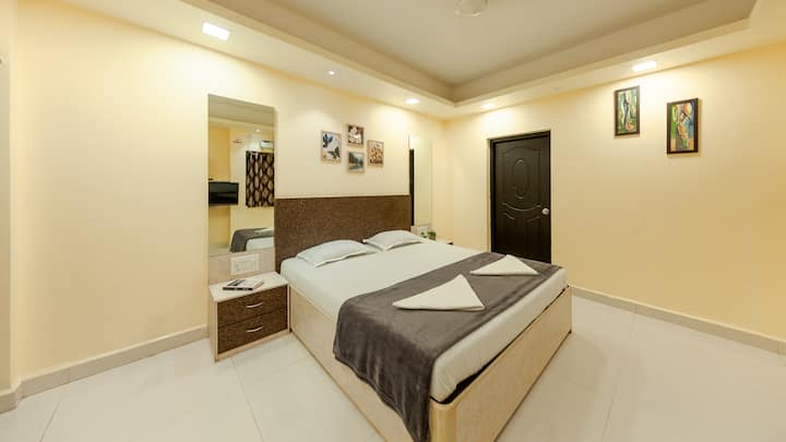 Bedroom 4 image 1
