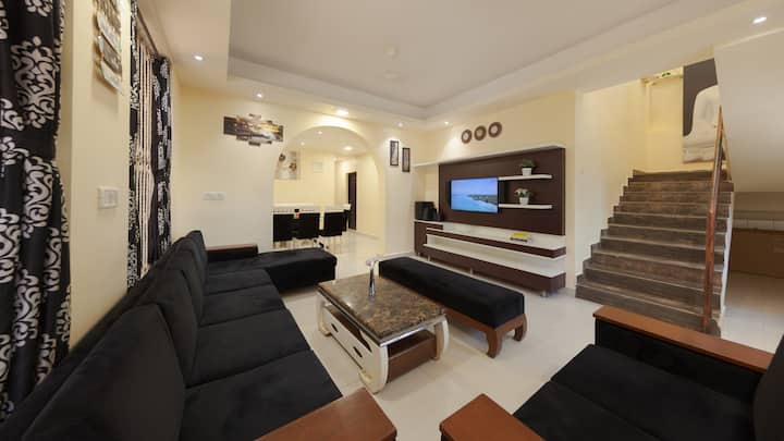 5bhk Villa With Pool And Full Time Chef, Near Baga - Goa