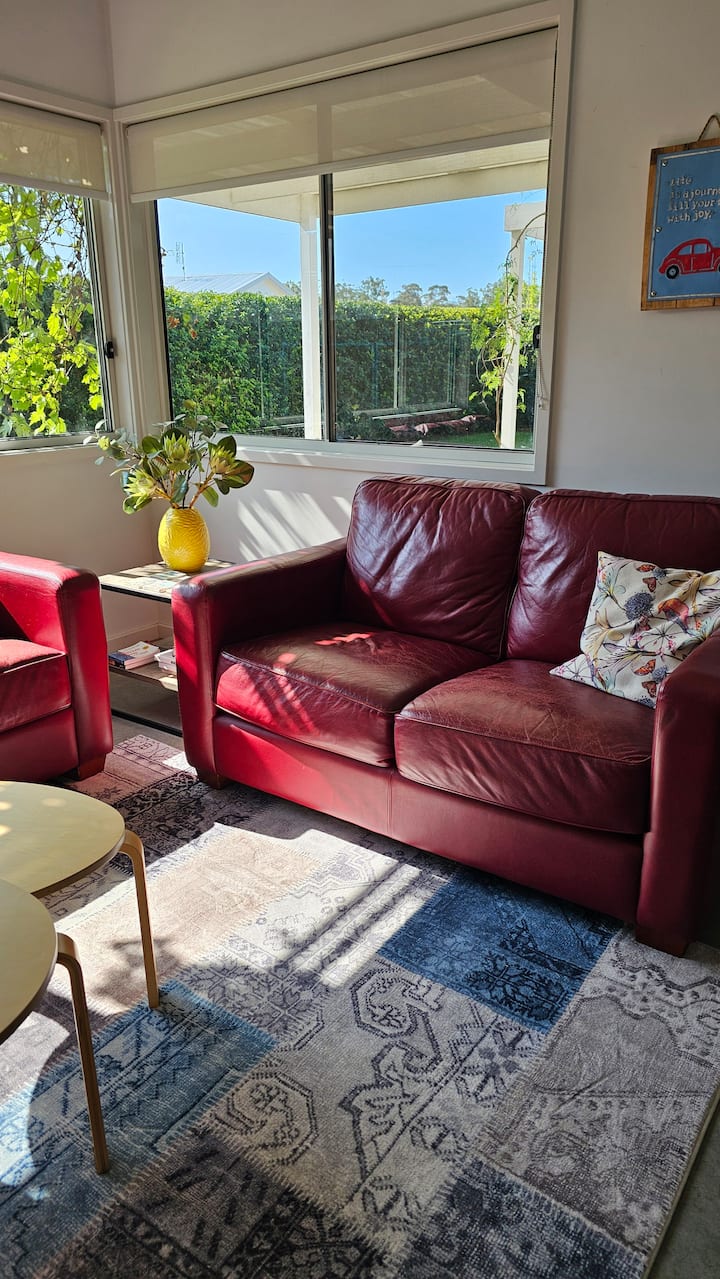Light, Bright And Airy In Beautiful Broulee - Broulee