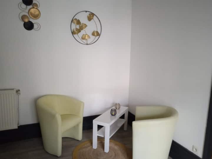 Petit T1  En Centre Ville, Chambre+cuisine Séparée - Poitiers