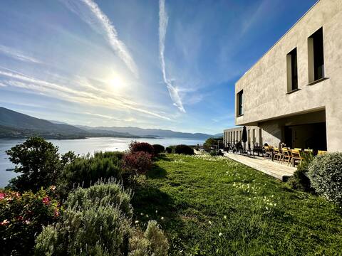 CASA NEPITA, SAGONE, 180° SEA VIEW, QUIET, POOL