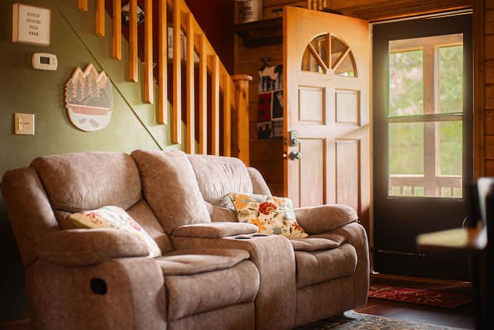"Blue Ridge Mountain Song" - Relaxing Mtn Retreat - Fancy Gap, VA