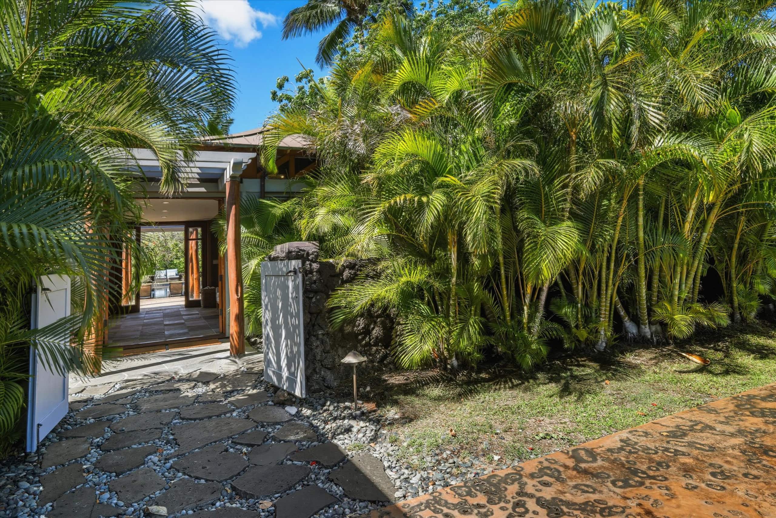 Home in Waimea · ★4.95 · 3 bedrooms · 4 beds · 3.5 baths - Image 50