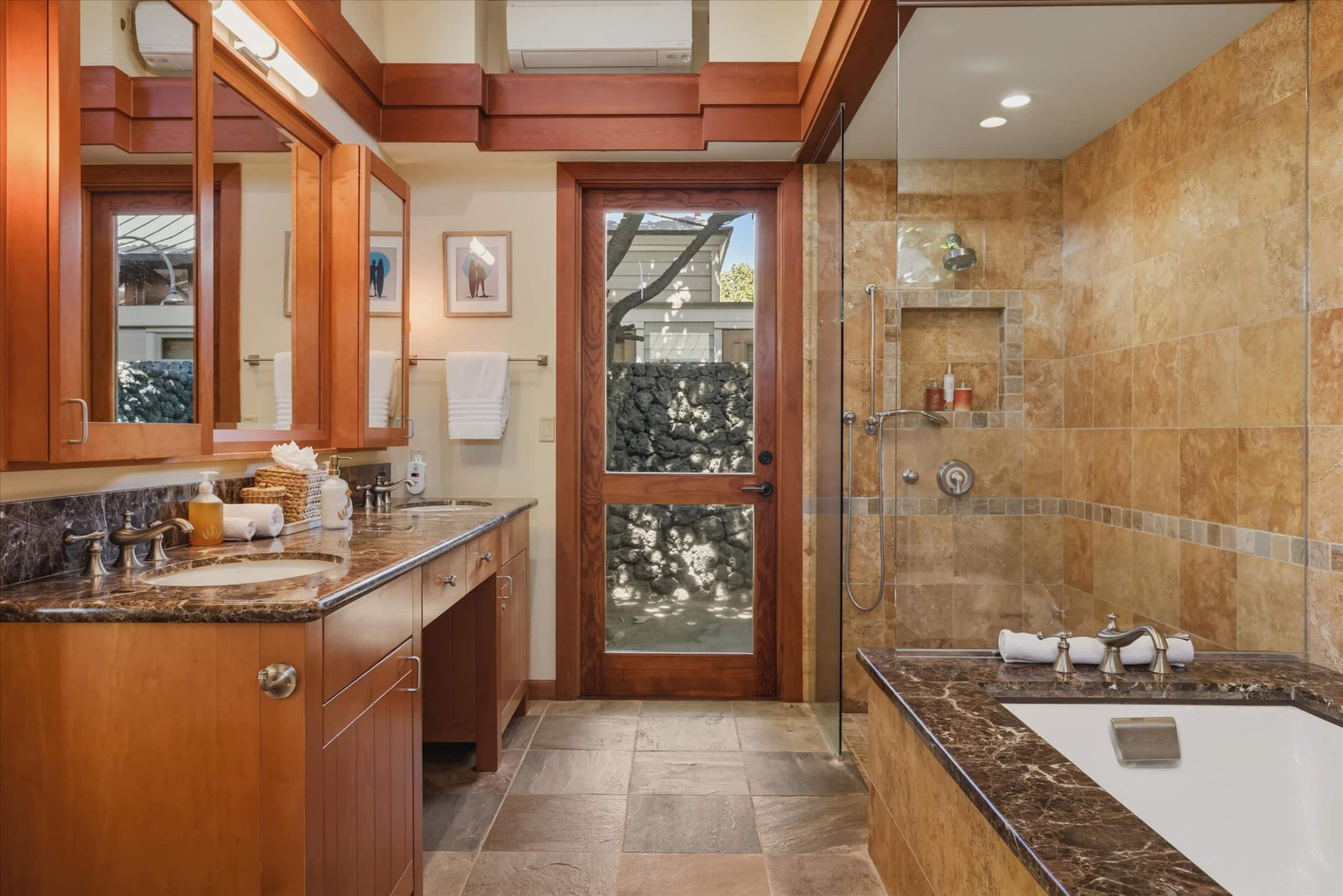 Home in Waimea · ★4.95 · 3 bedrooms · 4 beds · 3.5 baths - Image 19