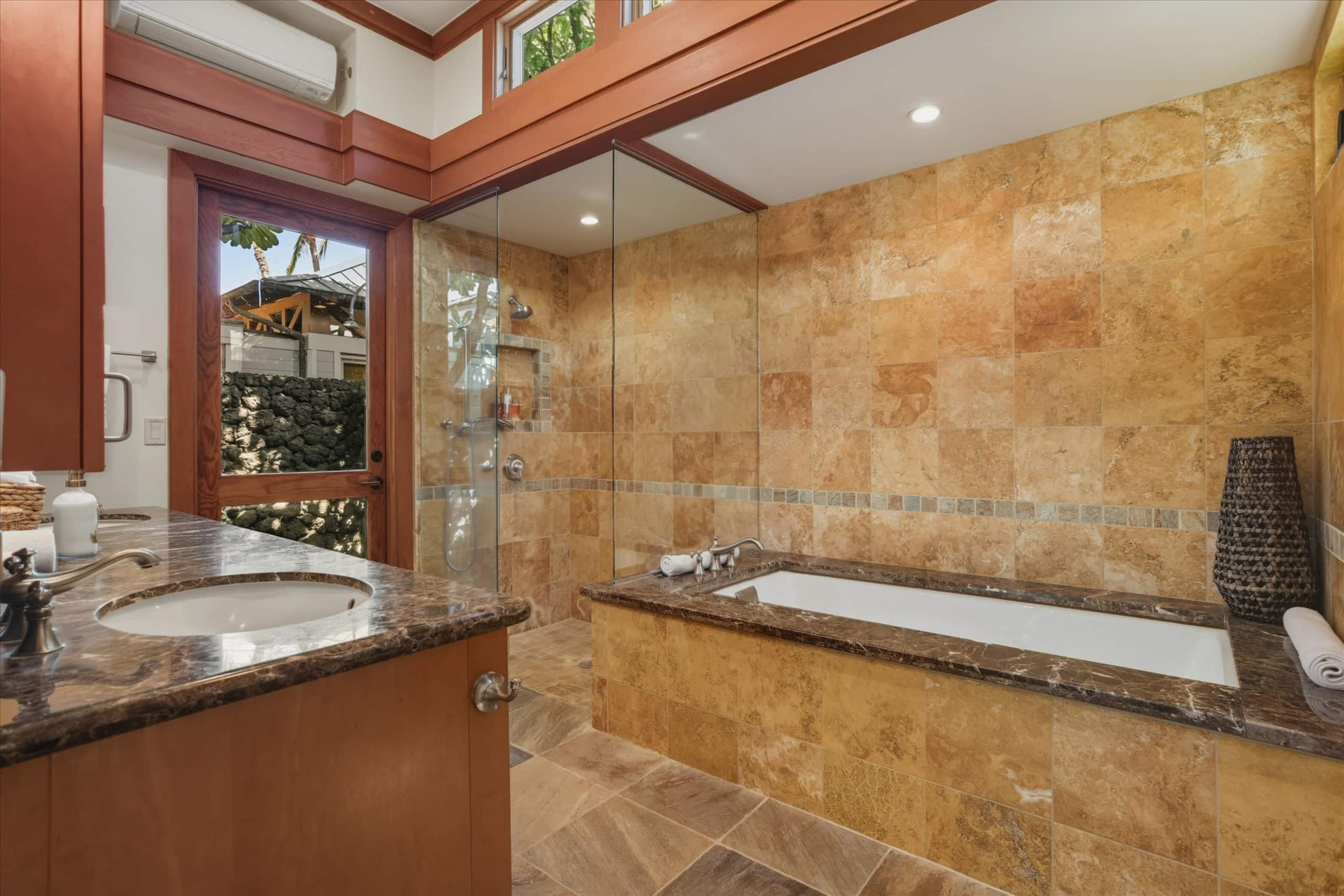 Home in Waimea · ★4.95 · 3 bedrooms · 4 beds · 3.5 baths - Image 18