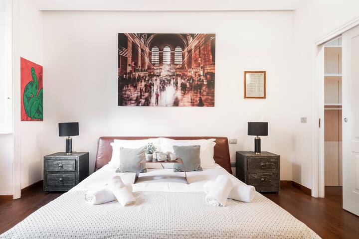 Easylife – Magnificent Splendid apt Sant’Ambrogio gallery image 2