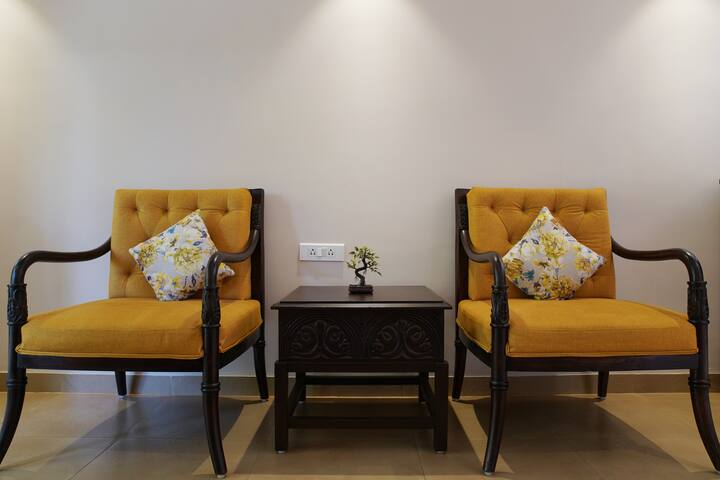 Living room image 6