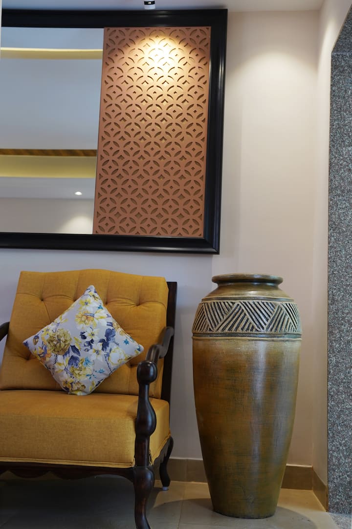 Living room image 7