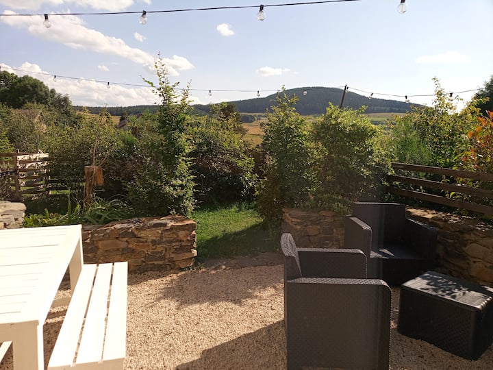 Gîte De La Croisée En Auvergne - Les Estables