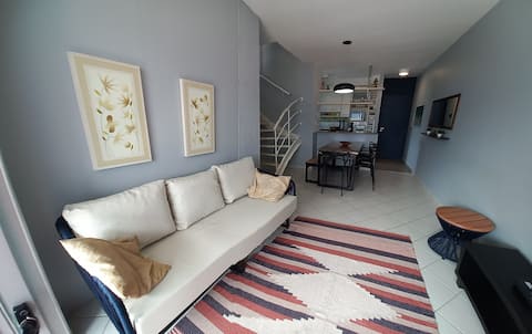Popular Airbnb listing: Duplex penthouse on the sand - Bertioga/SP in Bertioga