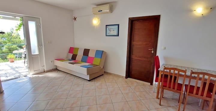 მისაღები ოთახი