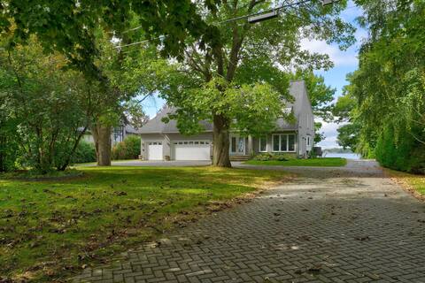 Spacious Lakefront Champlain lake with SPA