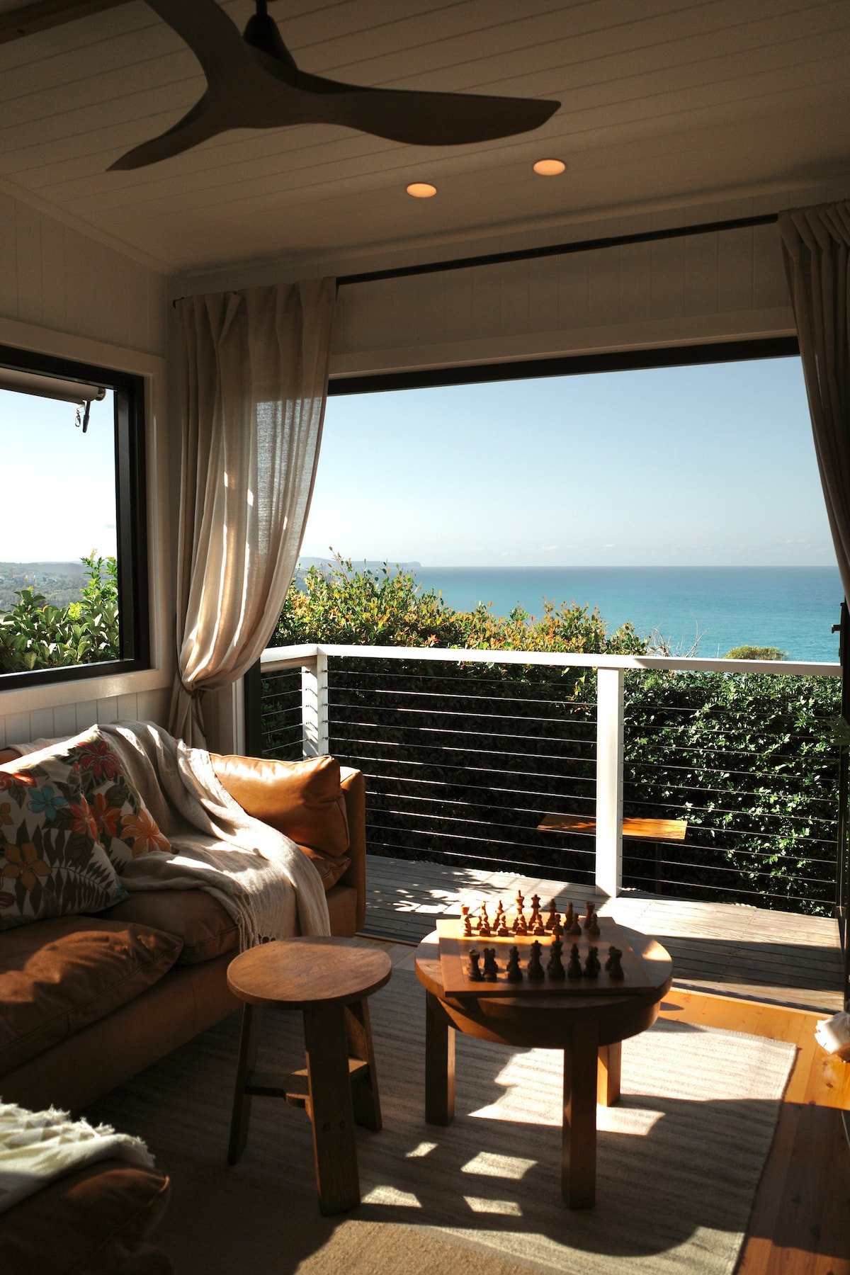 Top Airbnb: The Lookout - private, stunning ocean beach views in Newport