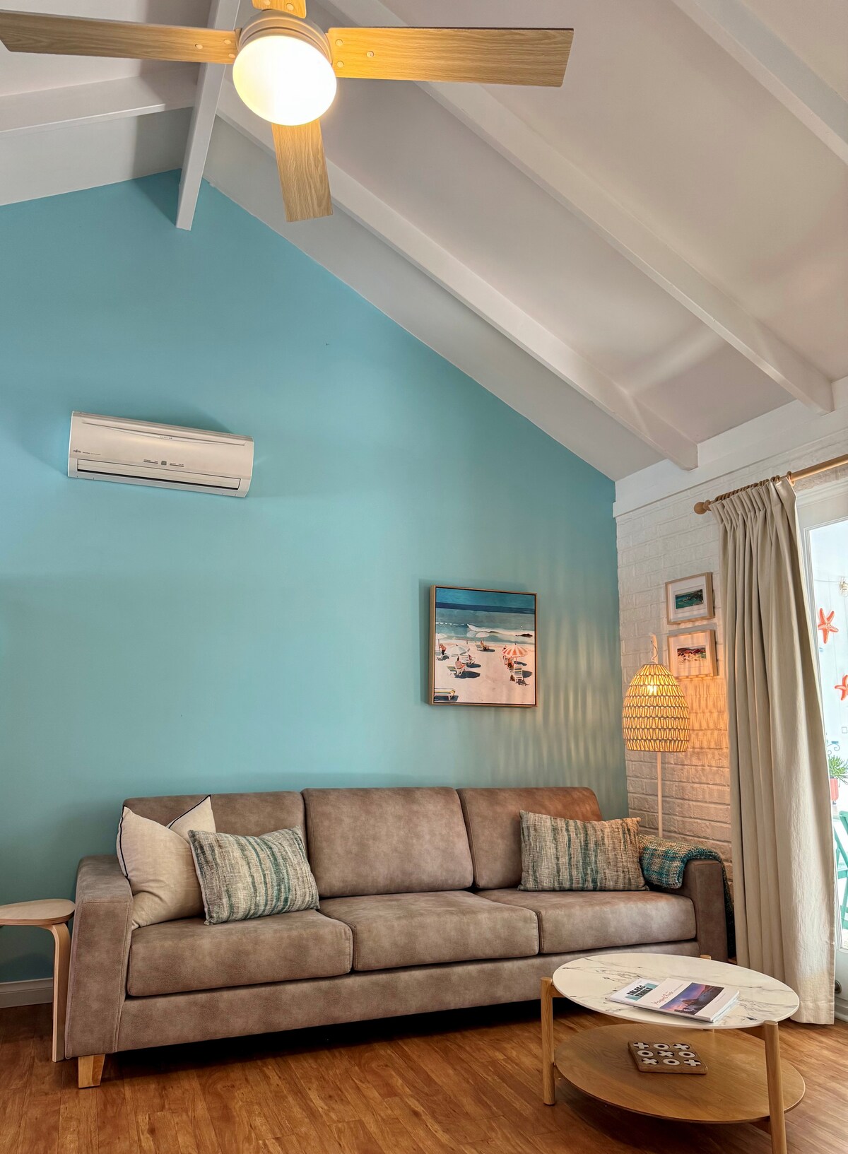 Successful Airbnb property: Whitesands Dunsborough Beach Cottage in Quindalup