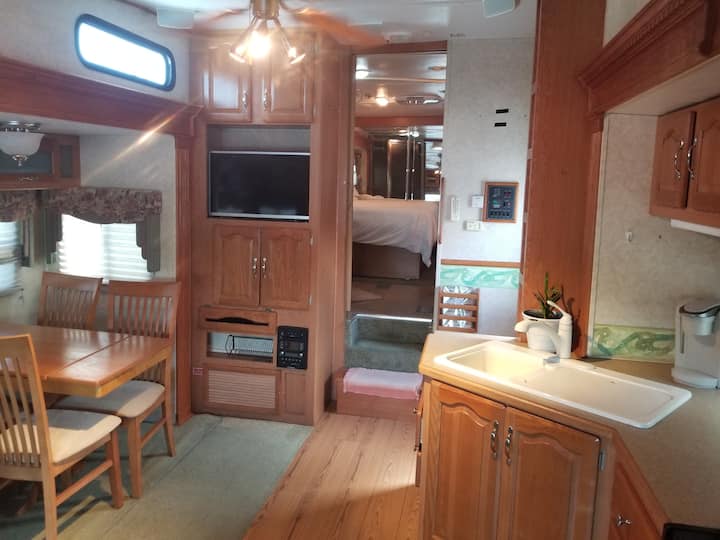 River Front 33' Rv Site 11 Kings Ferry Rv Resort - Richmond Hill, GA