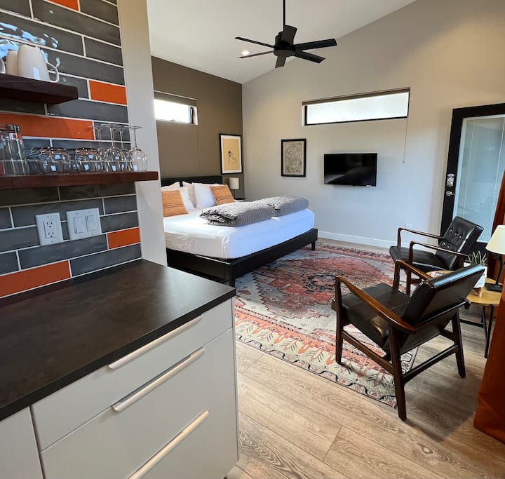 Luna Suite Uptown W/private Entry - Permit#004722 - Sedona, AZ