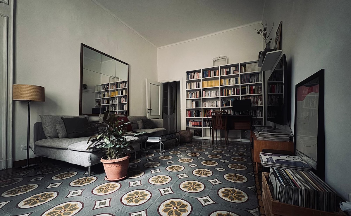 Top Airbnb: Spacious apartment in the heart of the city à Torino