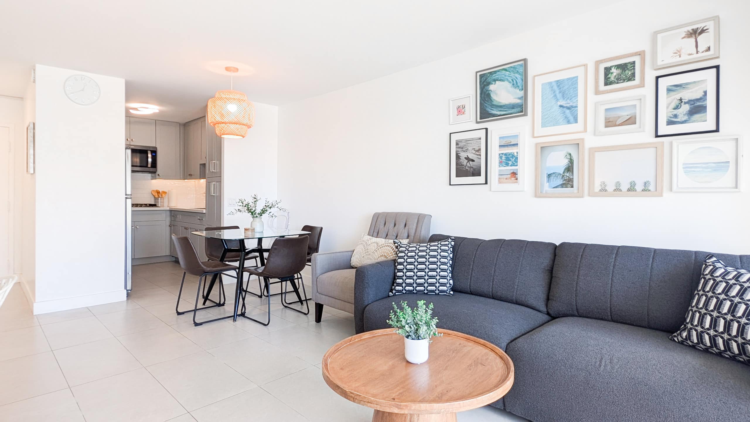 Condo in Honolulu · ★4.91 · 3 bedrooms · 5 beds · 2 private baths - Image 19
