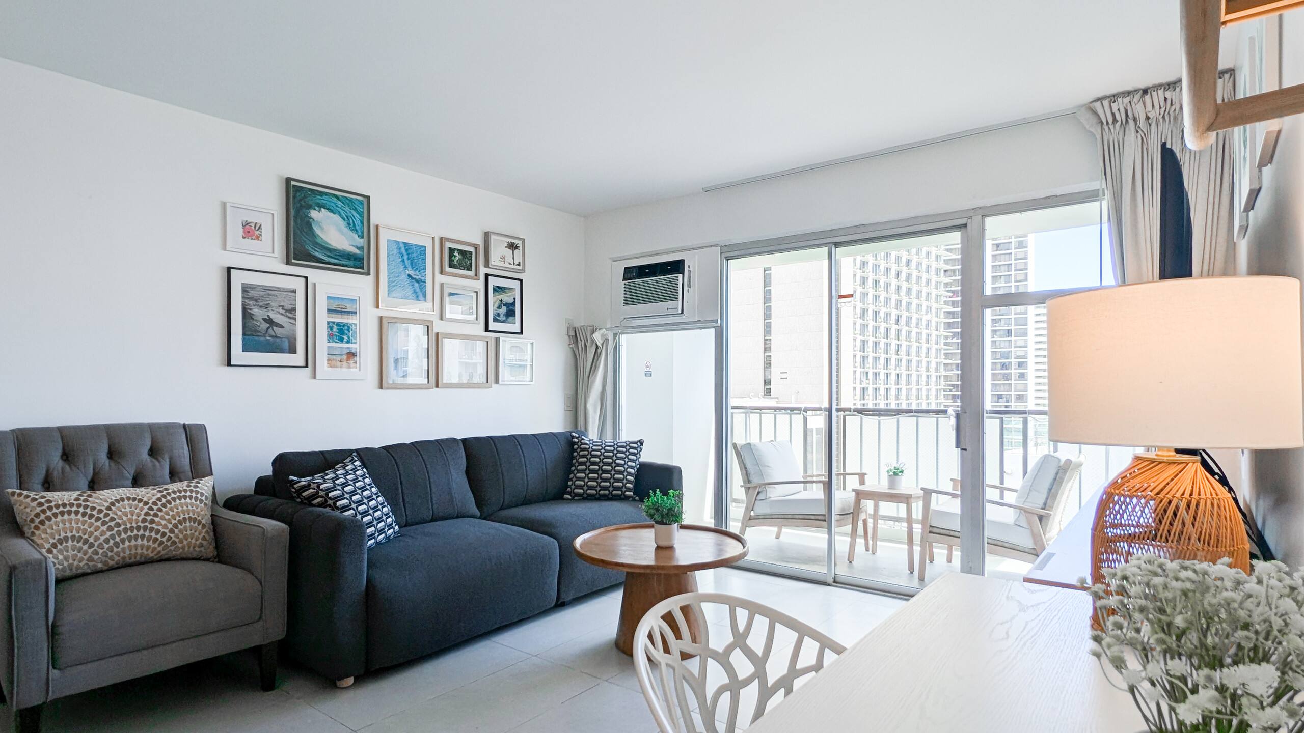 Condo in Honolulu · ★4.91 · 3 bedrooms · 5 beds · 2 private baths - Image 9